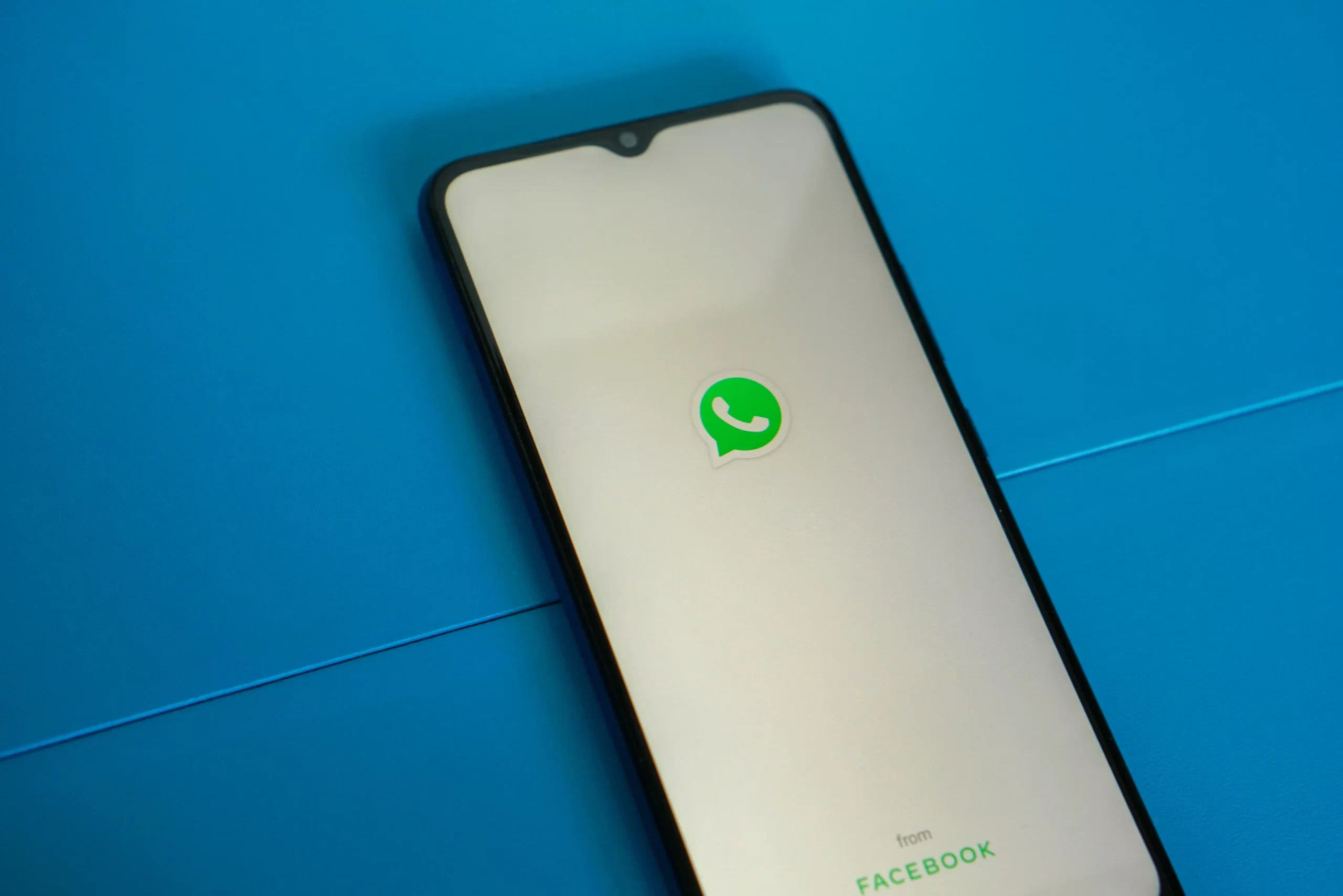 WhatsApp只能手机号登录吗？